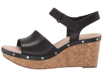 Annadel clover on sale wedge sandal
