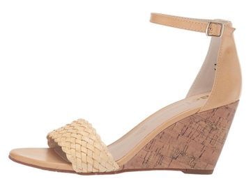 Bc footwear shop by seychelles