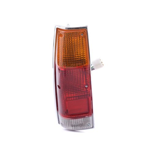 FAROL TRASERO BORDE CROMADO LH (LADO IZQUIERDO)