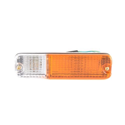 FAROL PARACHOQUE BICOLOR RH (LADO DERECHO)